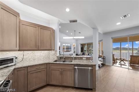 9170 Bayberry Bend 202, Fort Myers FL - photo 13 of 43