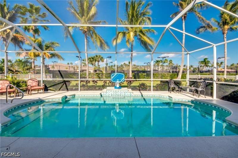 4 bedroom SingleFamilyResidence at 14008 Shimmering Lake Ct, Reflection Lakes, Fort Myers — photo 3