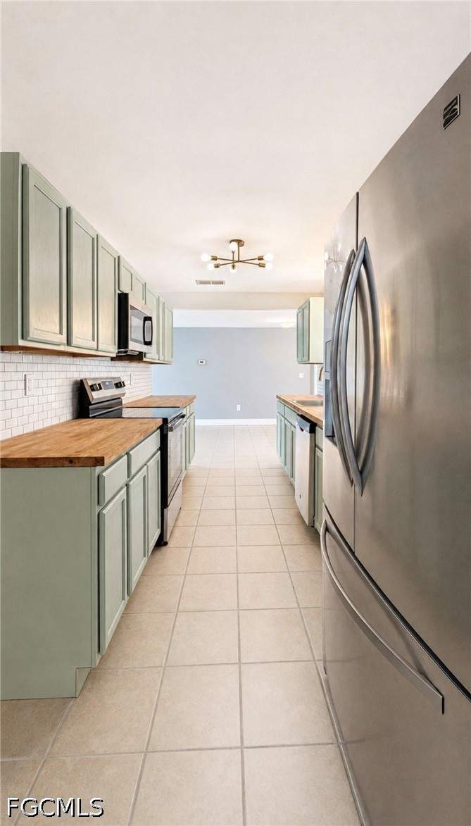 3 bedroom SingleFamilyResidence at 1634 Newport Ct, Bowling Green, Fort Myers — photo 5
