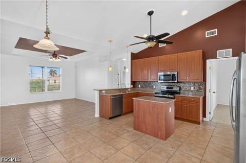 2 NW 29th Pl, Cape Coral FL - photo 15 of 49