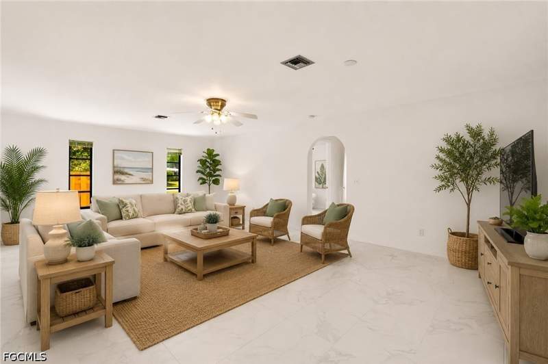 3 bedroom SingleFamilyResidence at 1011 El Mar Ave, Fort Myers, Fort Myers — photo 4