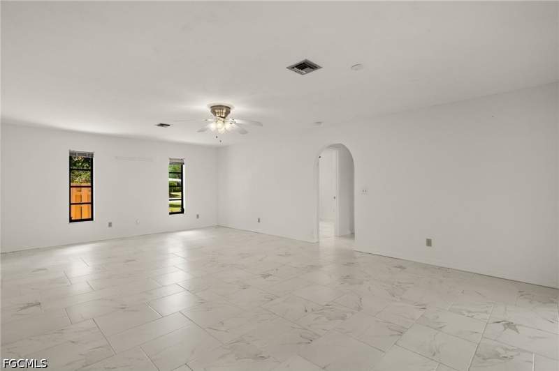 3 bedroom SingleFamilyResidence at 1011 El Mar Ave, Fort Myers, Fort Myers — photo 5