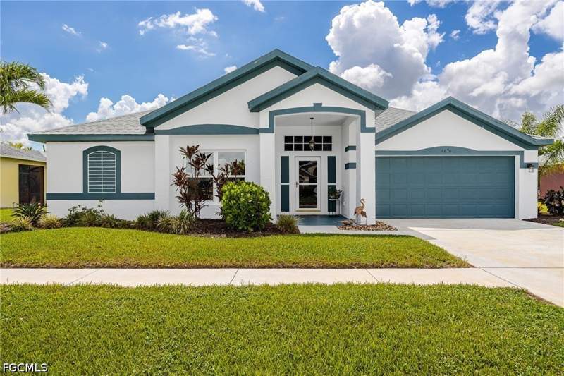 3 bedroom SingleFamilyResidence at 4676 Varsity Cir, Varsity Lakes, Lehigh Acres — photo 2