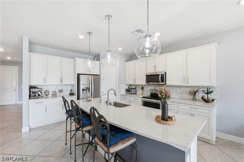 4 bedroom SingleFamilyResidence at 2133 Clementine St, Orange Blossom Ranch, Naples — photo 5