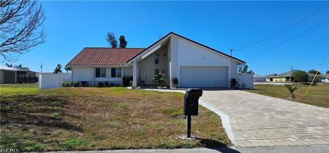 420 SE 15th Ter, Cape Coral FL - photo 6 of 50