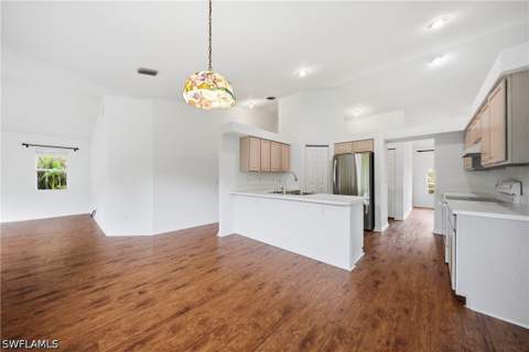 8950 Bracken Way, Fort Myers FL - photo 18 of 44