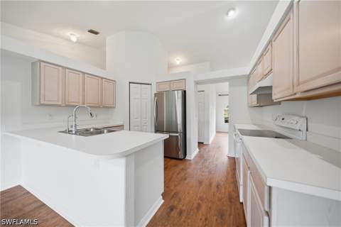 8950 Bracken Way, Fort Myers FL - photo 23 of 44