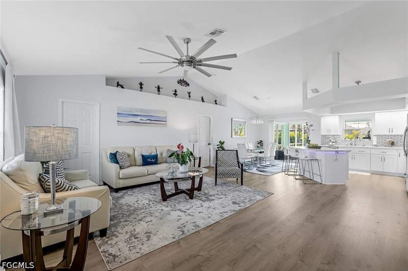 4 bedroom SingleFamilyResidence at 28 SW 21st Ave, Cape Coral, Cape Coral — photo 4
