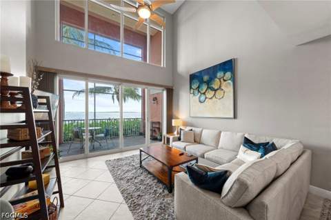 2745 1st St 106, Fort Myers FL - photo 12 of 50