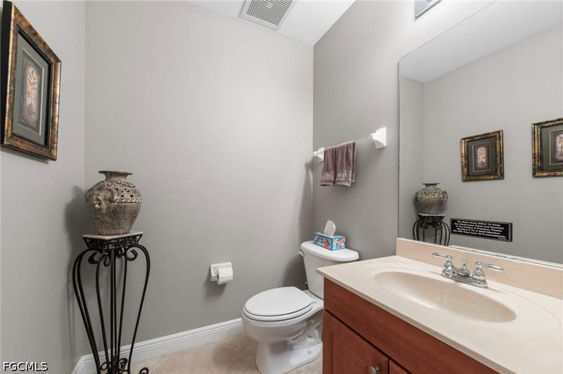 1 bedroom Condominium at 2745 1st St 106, St. Tropez, Fort Myers — photo 3