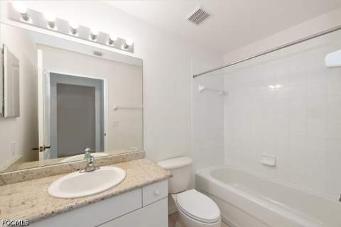 14111 Brant Point Cir 2106, Fort Myers FL - photo 22 of 33