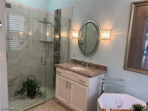 9269 Palm Island Cir, North Fort Myers FL - photo 15 of 34