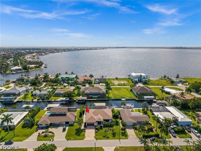 4 bedroom SingleFamilyResidence at 5815 SW 1st Pl, Cape Coral, Cape Coral — photo 2