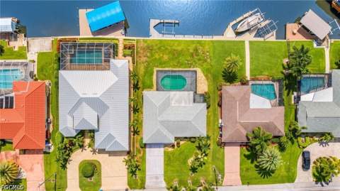 1936 Palaco Grande Pkwy, Cape Coral FL - photo 23 of 28