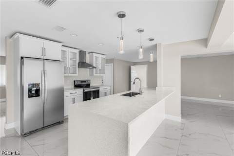 1936 Palaco Grande Pkwy, Cape Coral FL - photo 7 of 28