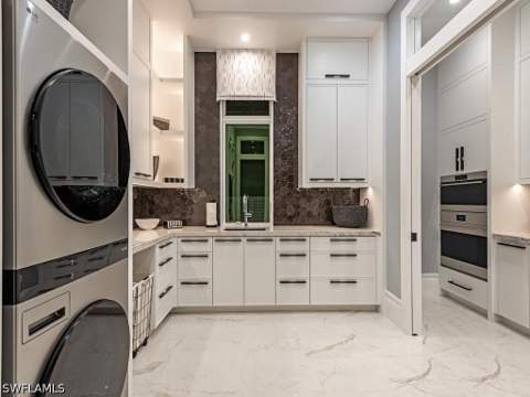 405 Neapolitan Way, Naples FL - photo 13 of 50