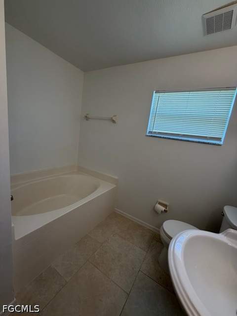 573 Bourse Cir, Lehigh Acres FL - photo 16 of 19