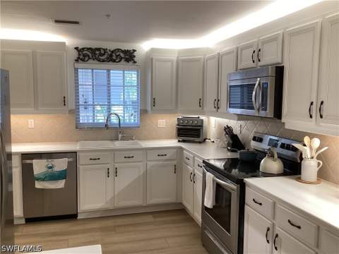 782 Eagle Creek Dr 202, Naples FL - photo 16 of 29