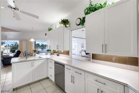16111 Forest Oaks Dr, Fort Myers FL - photo 14 of 49