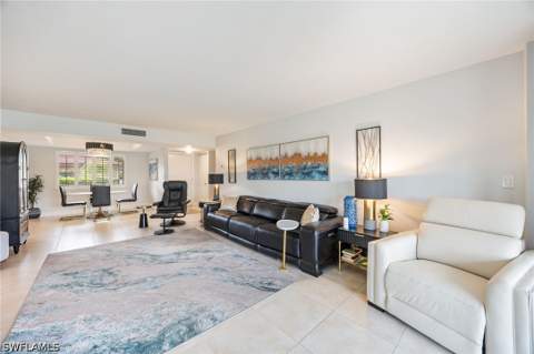 413 Augusta Blvd 105, Naples FL - photo 11 of 30