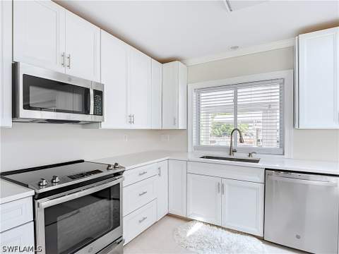 225 3rd St, Bonita Springs FL - photo 12 of 42