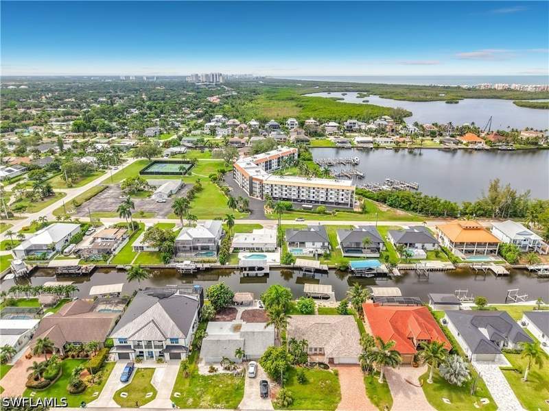 3 bedroom SingleFamilyResidence at 225 3rd St, Little Hickory Shores, Bonita Springs — photo 5