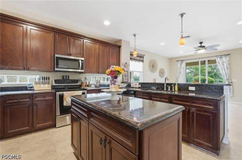 3565 Malagrotta Cir, Cape Coral FL - photo 15 of 50