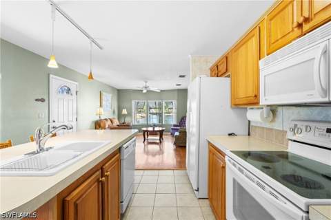 289 Riverwood Rd, Naples FL - photo 18 of 25