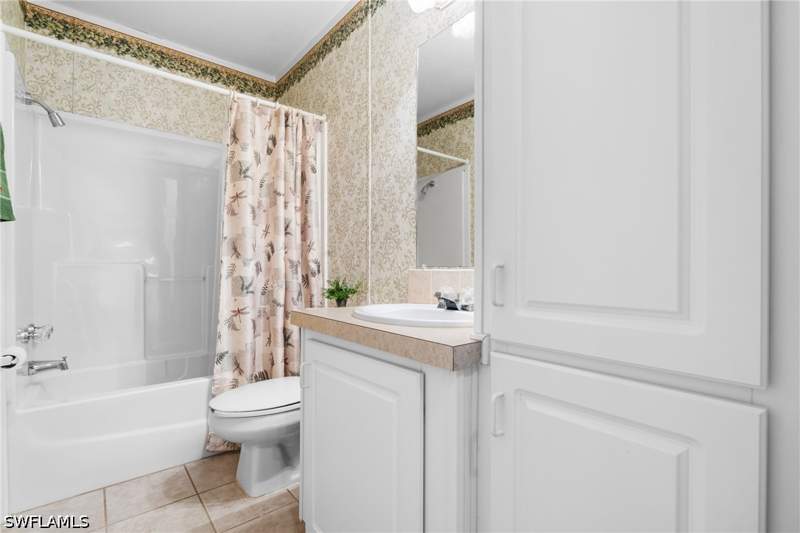 3 bedroom ManufacturedHome at 289 Riverwood Rd, Riverwood, Naples — photo 5