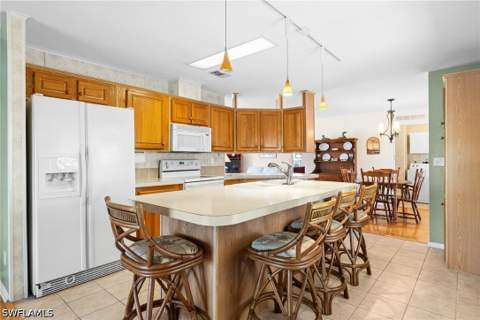 289 Riverwood Rd, Naples FL - photo 8 of 25