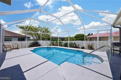 1821 SW 22nd Ter, Cape Coral FL - photo 23 of 39