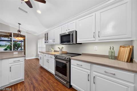 9283 Independence Way, Fort Myers FL - photo 6 of 50