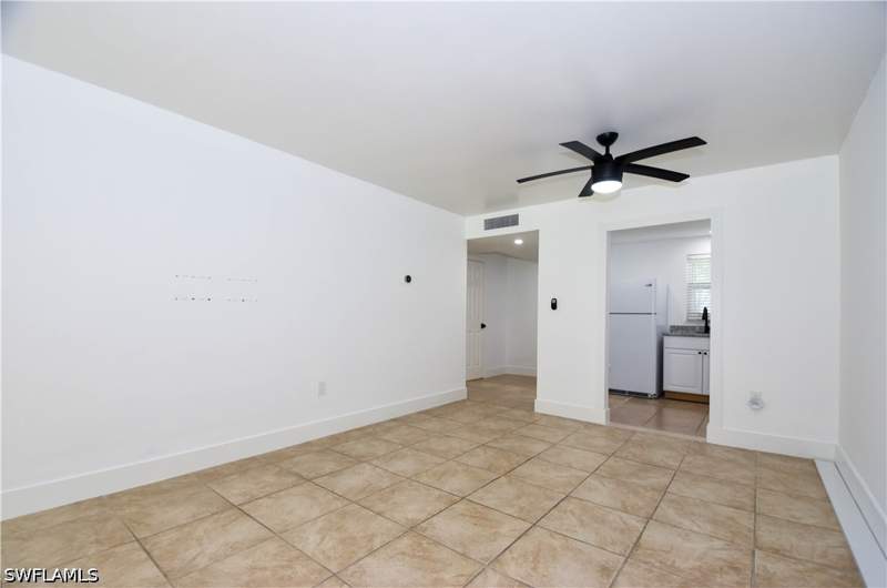 1 bedroom Condominium at 200 Turtle Lake Ct 108, Turtle Lake Golf Colony, Naples — photo 4