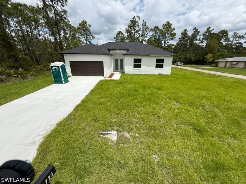 4 bedroom SingleFamilyResidence at 723 Epps Brown St E, Lehigh Acres, Lehigh Acres — photo 2