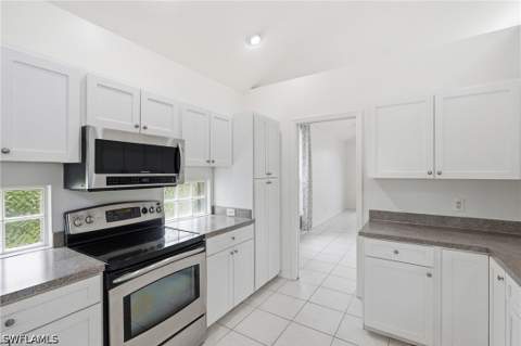 17841 Bermuda Dunes Dr, Fort Myers FL - photo 14 of 41