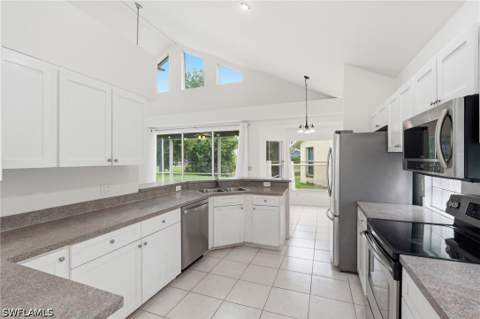 17841 Bermuda Dunes Dr, Fort Myers FL - photo 16 of 41