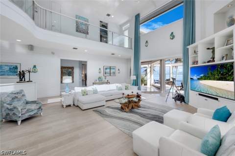 831 Caxambas Dr, Marco Island FL - photo 16 of 44