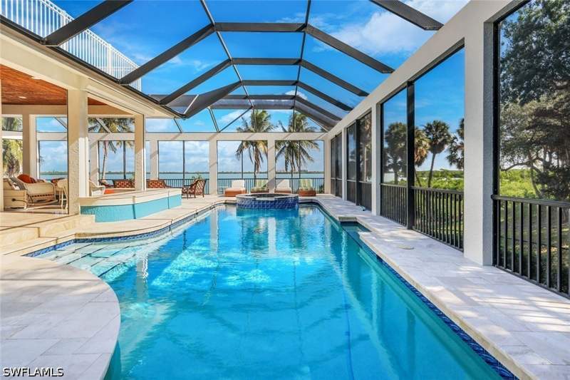 4 bedroom SingleFamilyResidence at 831 Caxambas Dr, Estates, Marco Island — photo 3