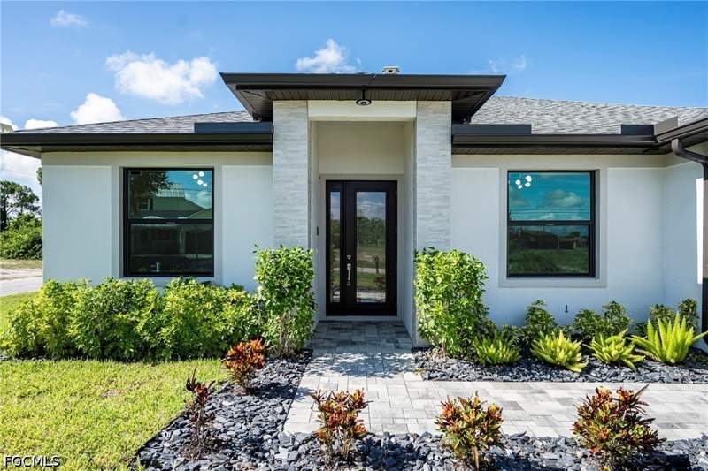 4 bedroom SingleFamilyResidence at 310 NW 14th St, Cape Coral, Cape Coral — photo 3