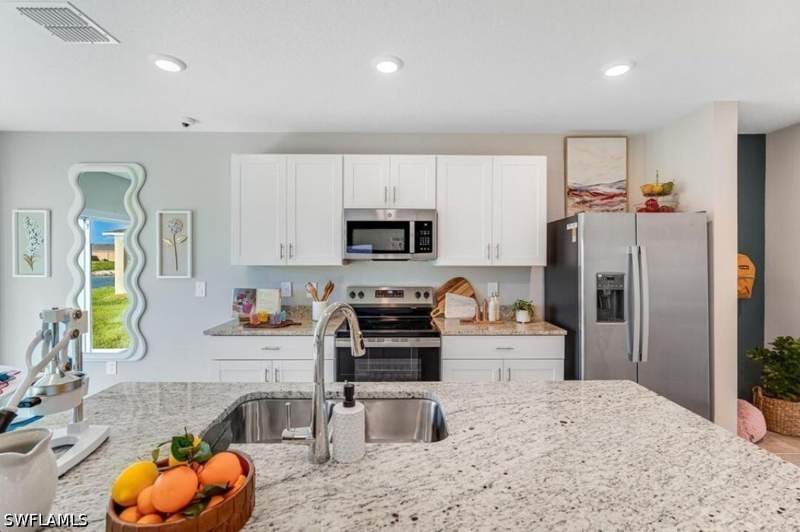 3 bedroom SingleFamilyResidence at 6518 Equinox Ln, Solena, North Fort Myers — photo 2
