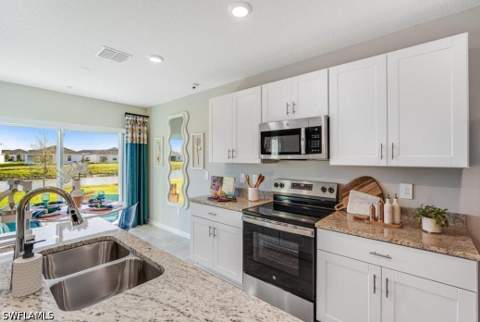 6518 Equinox Ln, North Fort Myers FL - photo 6 of 36