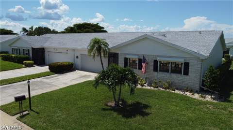1527 Edgewater Cir, Fort Myers FL - photo 13 of 46