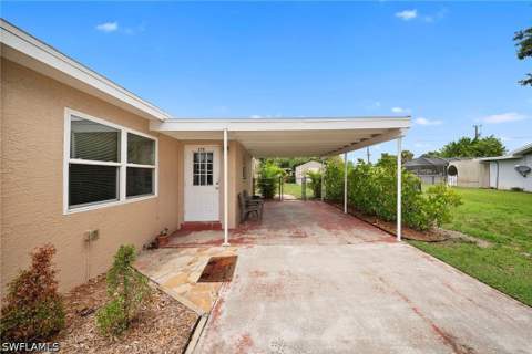 17 Alabama Rd S, Lehigh Acres FL - photo 6 of 30