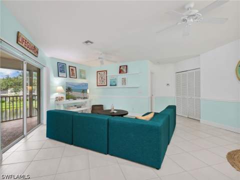 1100 Diamond Cir 1104, Naples FL - photo 10 of 46