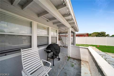 302 E Penn Rd, Lehigh Acres FL - photo 6 of 32