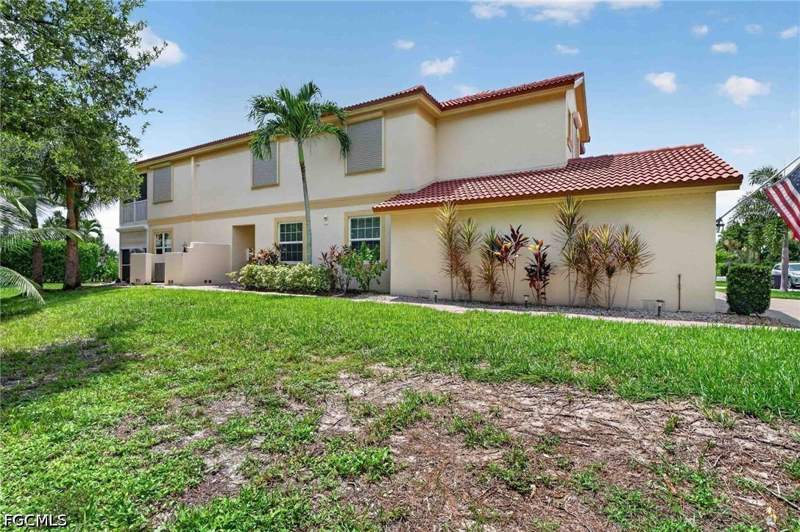 2 bedroom Condominium at 16227 Coco Hammock Way 101, Bay Haven, Fort Myers — photo 4