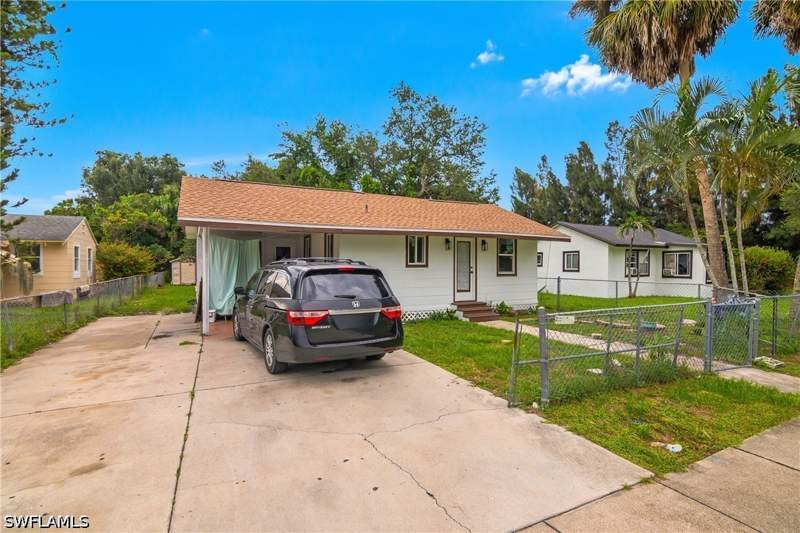 3 bedroom SingleFamilyResidence at 337 Balboa Ave, Russell Park, Fort Myers — photo 2