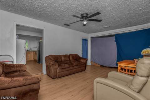 337 Balboa Ave, Fort Myers FL - photo 6 of 9
