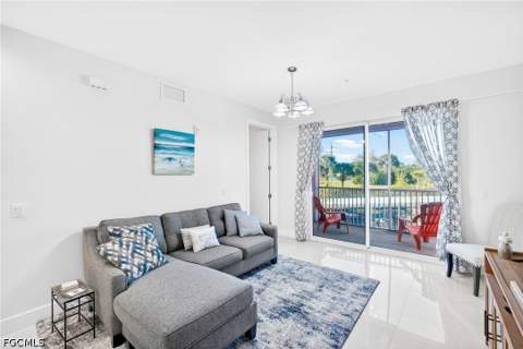 15901 Royal Pointe Ln 202, Fort Myers FL - photo 6 of 30