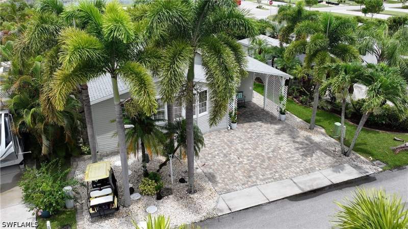 3 bedroom SingleFamilyResidence at 5575 Brightwood Dr D105, Cypress Woods Rv Resort, Fort Myers — photo 2